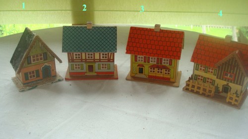 Altes papp miniaturhaus - 1x,